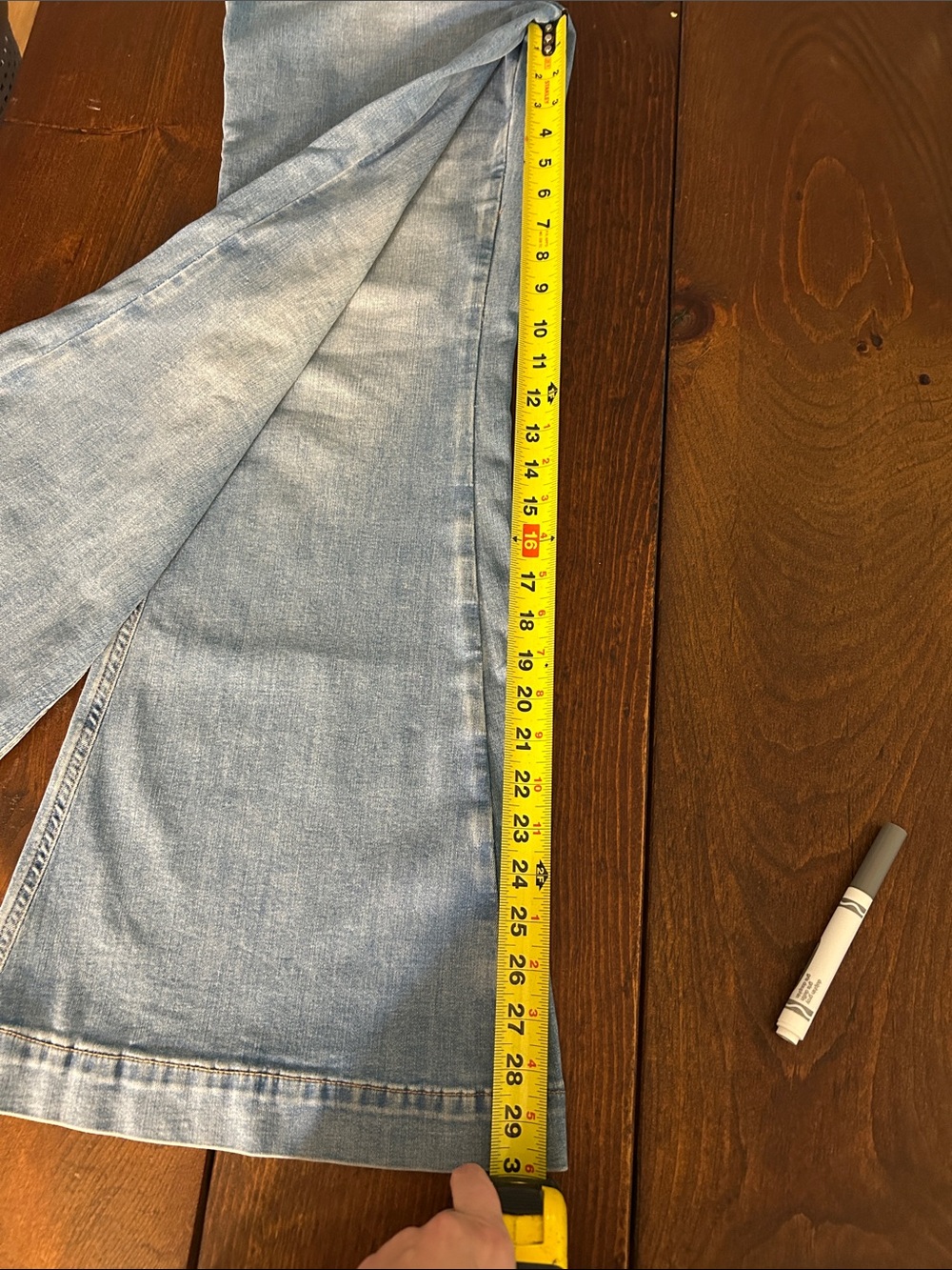 American Eagle Outfitters Light Blue Flare Jeans - Picture 4 of 5